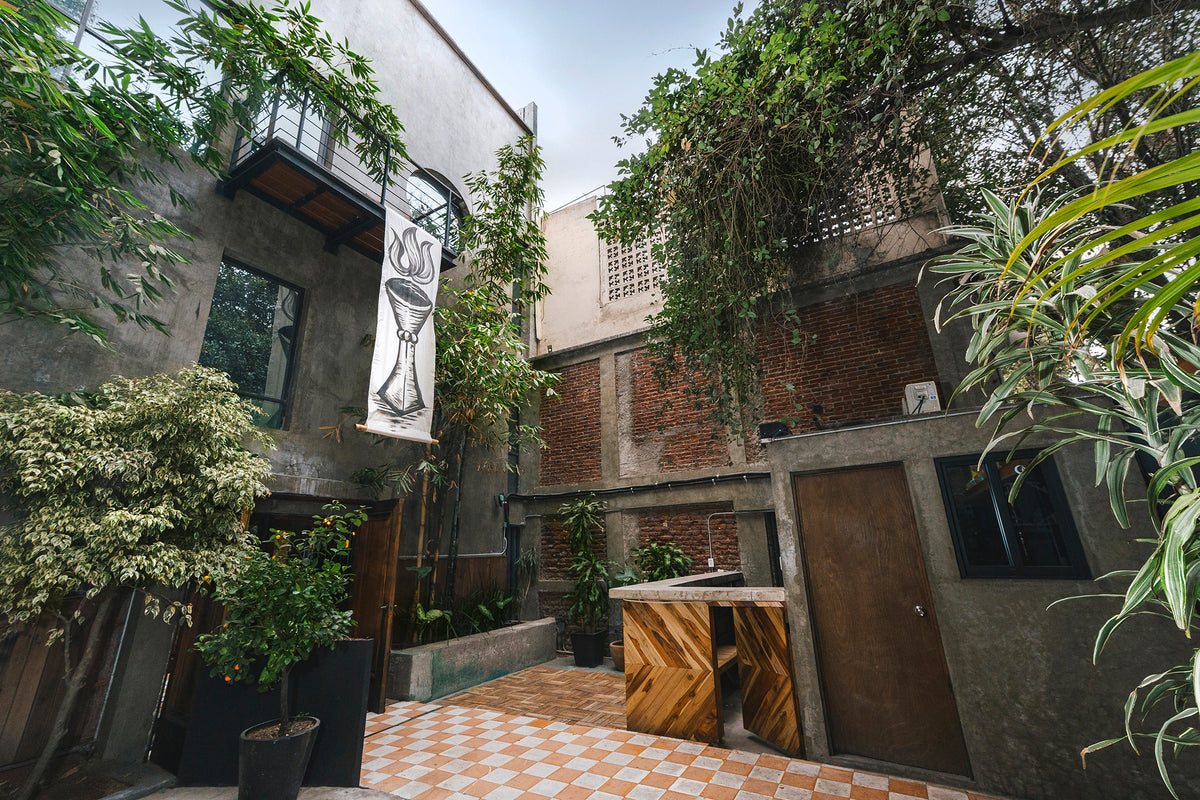 Courtyard Rental