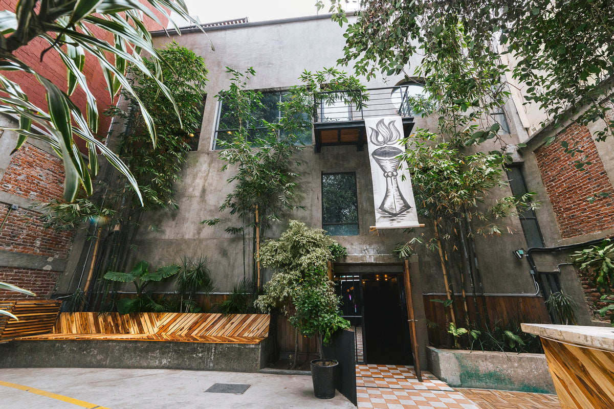 Courtyard Rental